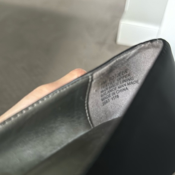 Bandolino black satin ballet flats size 6 - Picture 3 of 6